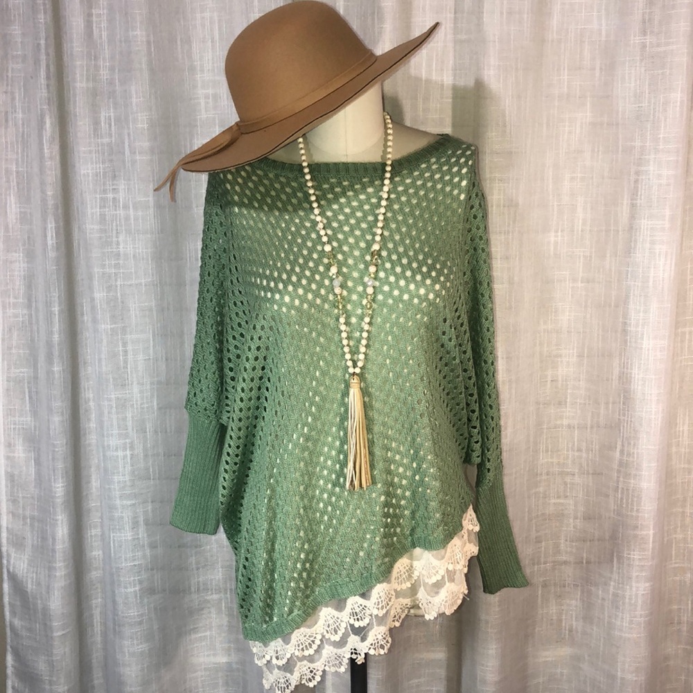 Listicle Sweater top, size S/M